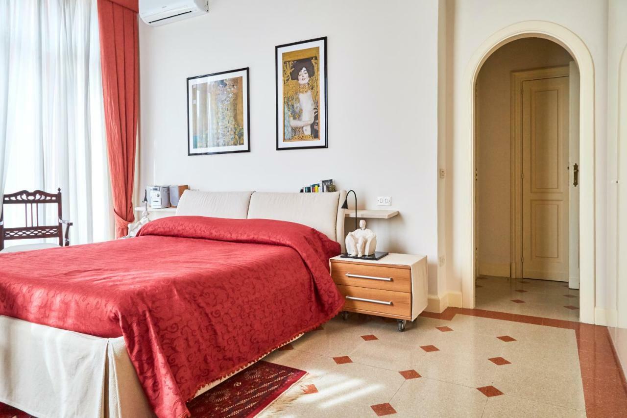 Suite Klimt P.Zza Amedeo Napoli Dış mekan fotoğraf